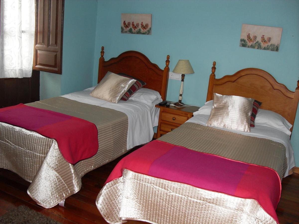 Hotel Asturias Arriondas Quarto foto